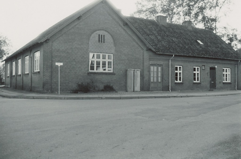 Forsamlingshus 1987 (1200x791) (2)